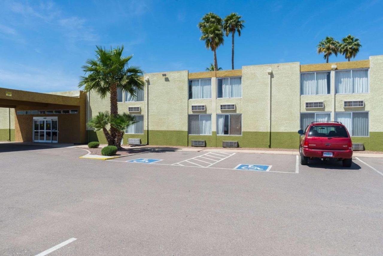 Hotel Bluestone Inn Eloy -קאזה גראנדה מראה חיצוני תמונה
